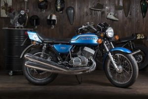 Kawasaki 750 Mach